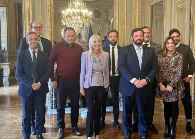 Parigi: delegazioni marchigiana protagonista con l’Ambasciatrice Castaldo alla Fiera Premiere Classe