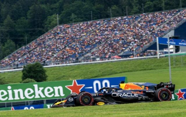 Verstappen vince Sprint Race in Austria, Sainz terzo