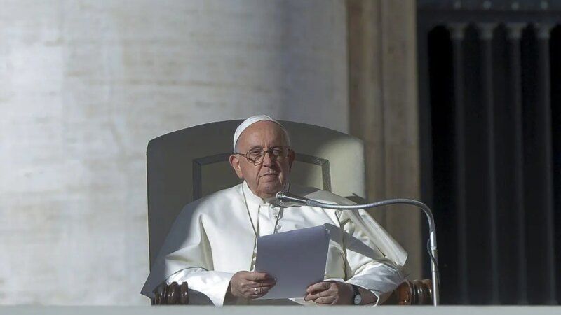 Papa “Le dimissioni una possibilità ma adesso vado avanti”