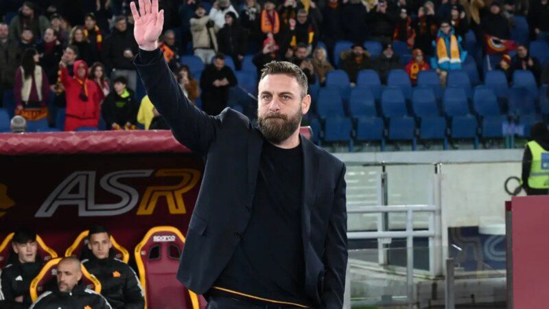 De Rossi “Dybala talento, in campo faccia ciò che vuole”