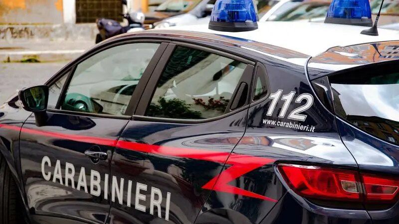 Uccide la moglie e due figli e poi si consegna, arrestato nel Palermitano