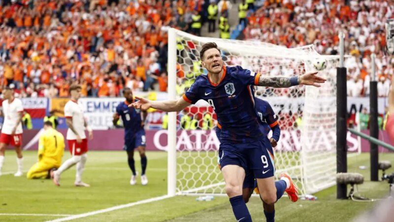 L’Olanda vince 2-1 in rimonta contro la Polonia