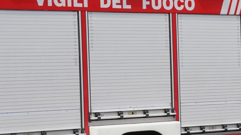 Incendi, due vigili del fuoco muoiono nel Materano