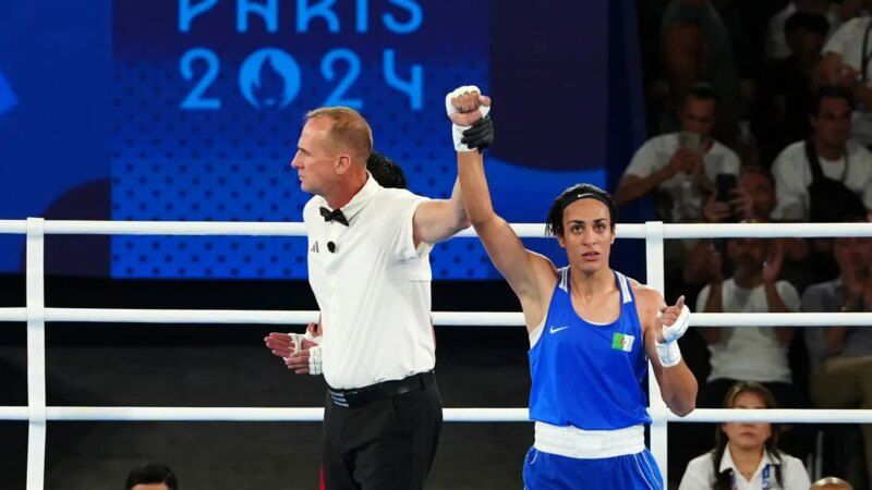 Boxe, l’algerina Khelif in finale per l’oro