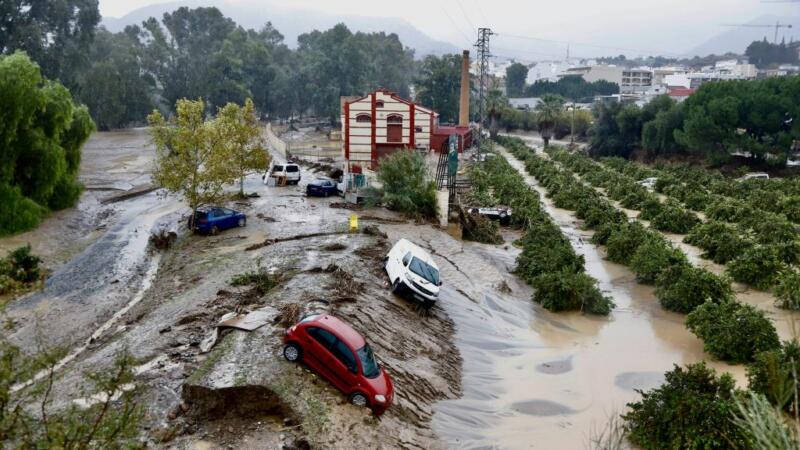 Alluvione Valencia, Sanchez “211 vittime accertate, soccorsi difficili”